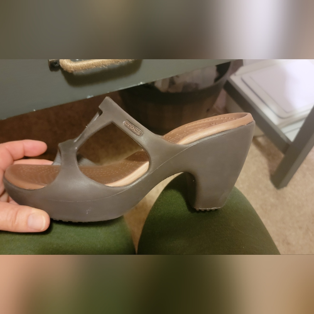Womens size 9 crocs with heels 👠